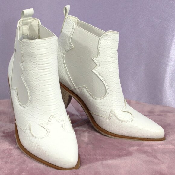White Snakeskin Western Ankle Boots – Pointed Toe, Block Heel, Women’s Size 7.5 - Picture 1 of 8